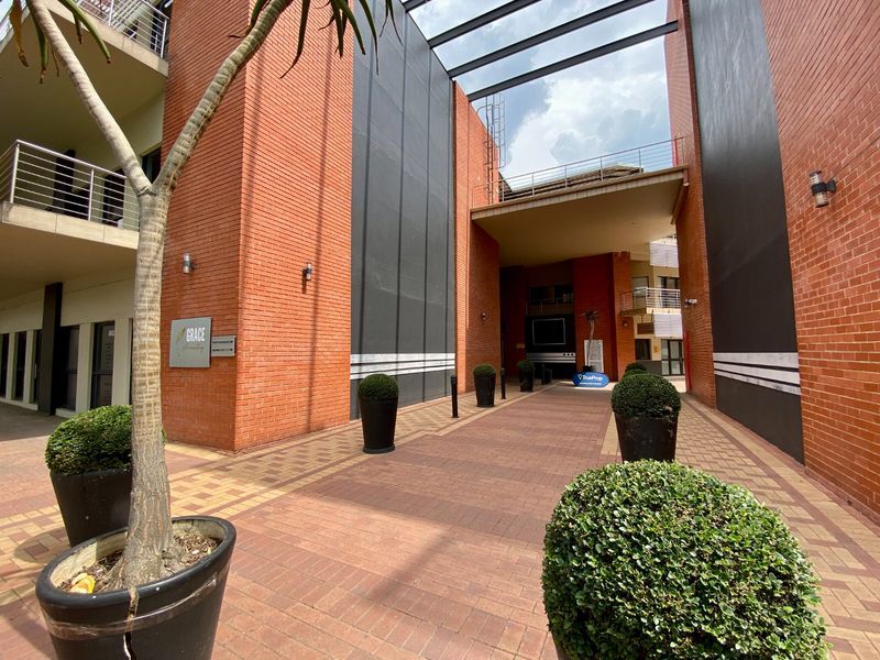 A-Grade Office Space To Let In Woodmead - Photo 3