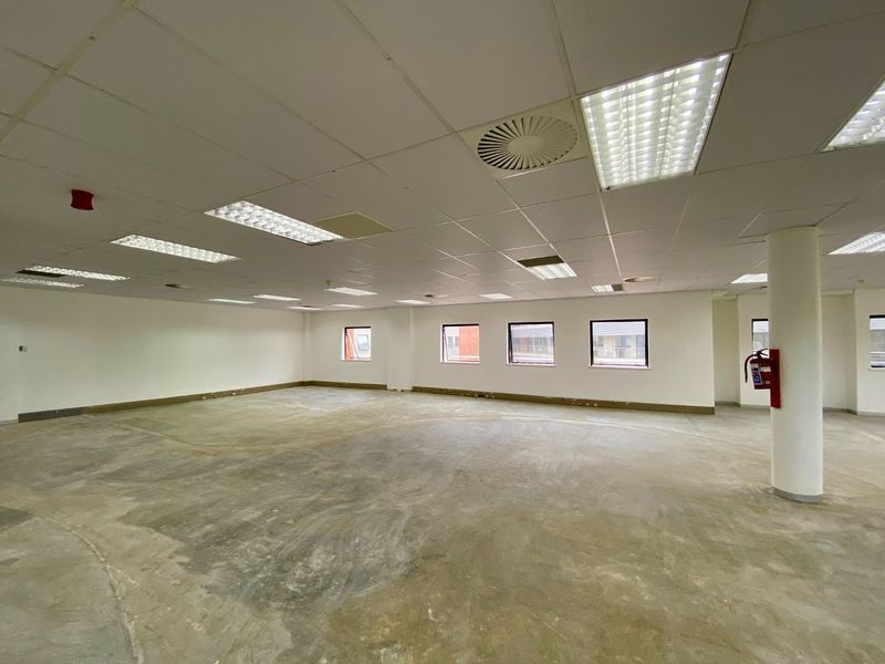 A-Grade Office Space To Let In Woodmead - Photo 8