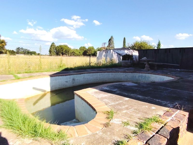 Investment Opportunity on Expansive Stand in Mooilande - Photo 6