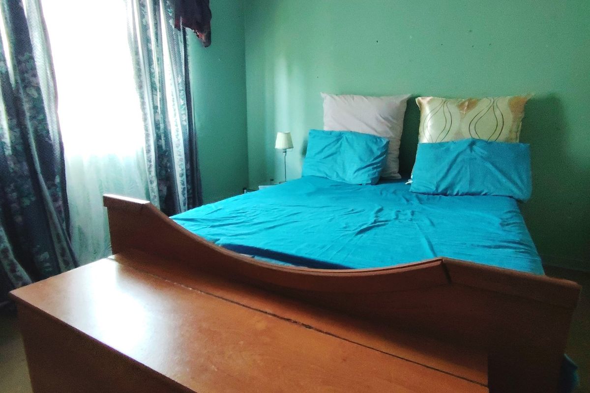 Family Home with Flatlet in Vanderbijlpark SW5 - Photo 3