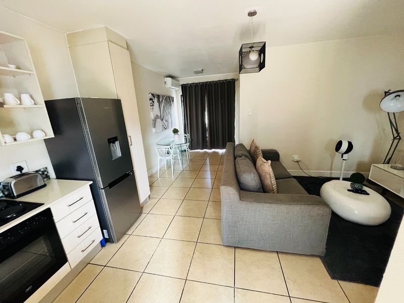 Explore this stylish fully furnished 1-bed apartment in Edenburg, Sandton - Photo 3