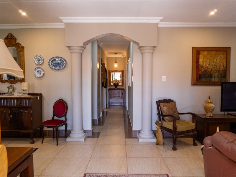 Luxury, space and tranquility in a full-title complex. - Photo 5