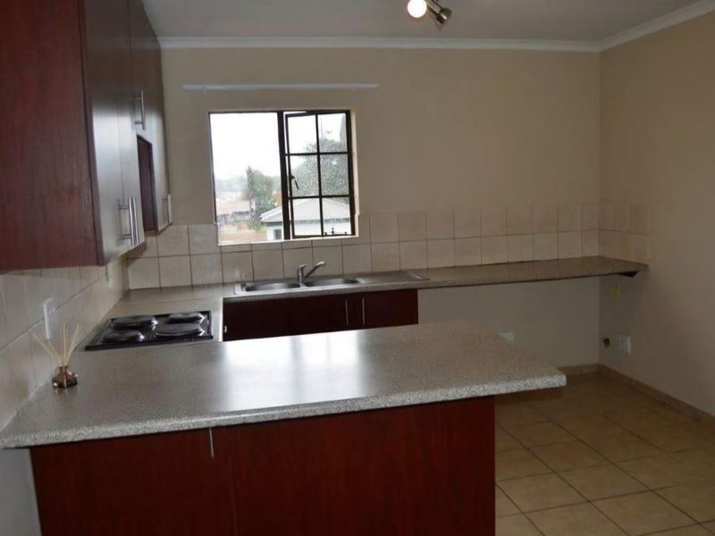 Own the Address Everyone Desires   - Photo 5