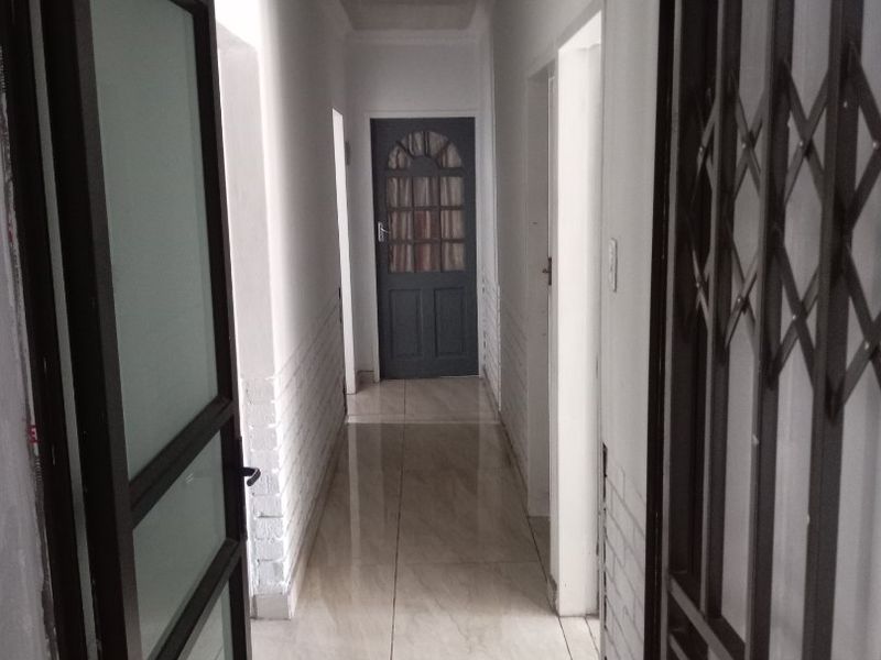 FIVE BEDROOM HOUSE AVAILABLE FOR SALE!!  - Photo 10