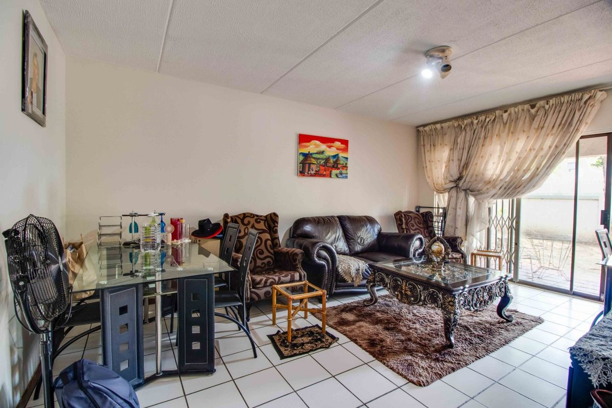 Great value in this 2 bedroom groundfloor unit in Buccleuch. - Photo 3