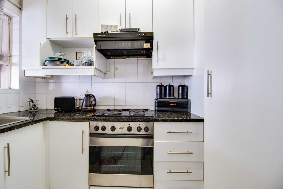 Great value in this 2 bedroom groundfloor unit in Buccleuch. - Photo 4