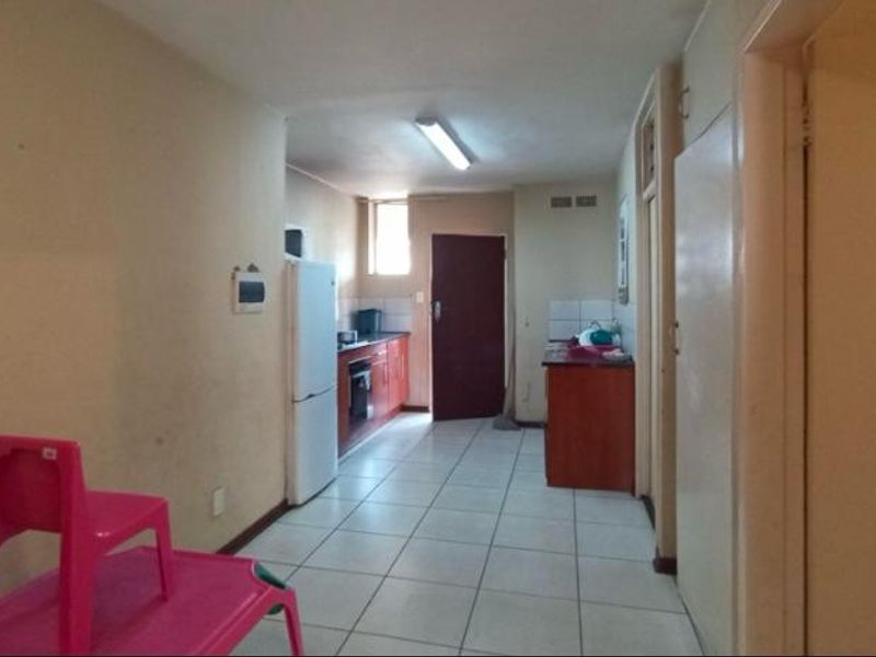 Book a viewing with me today! - Photo 4