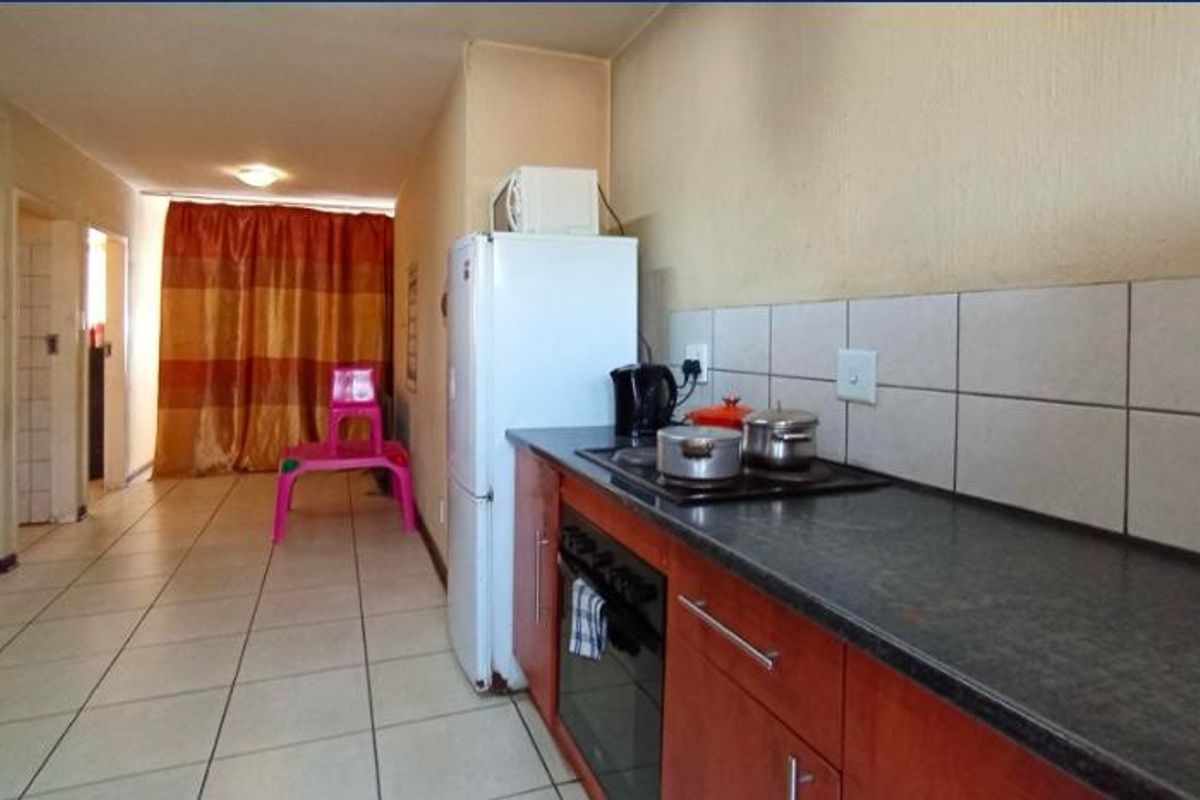 Book a viewing with me today! - Photo 2
