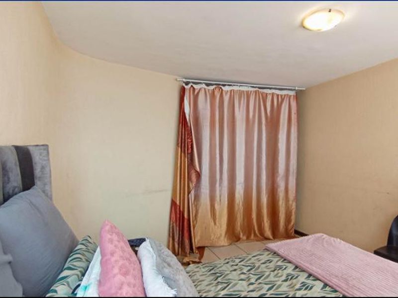 Book a viewing with me today! - Photo 6