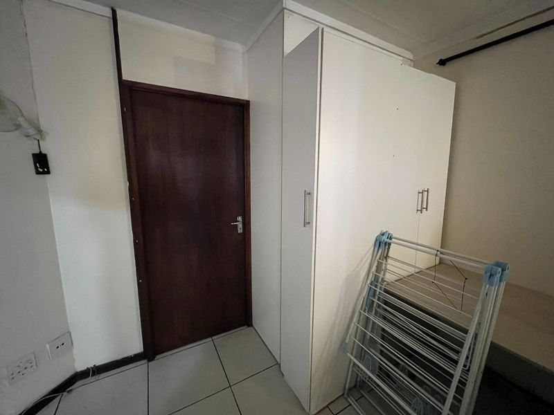 3 Bedroom Apartment For Sale in Hatfield - Photo 3