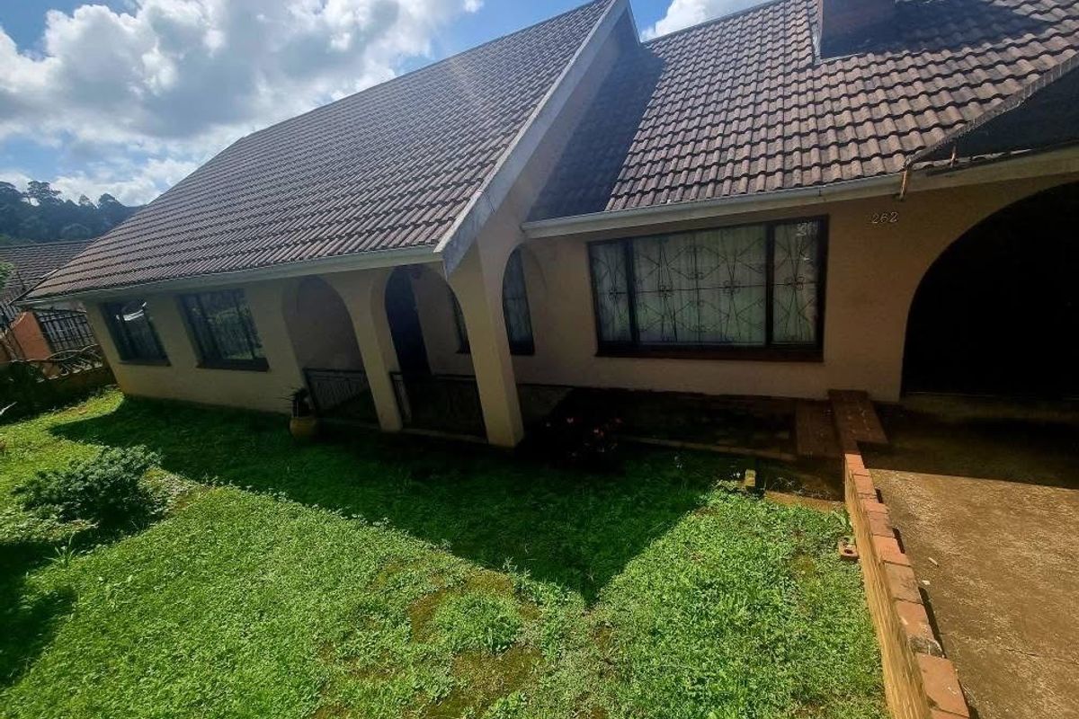 Much -loved family home of over 40 Years of cherished Memories!!! - Photo 5