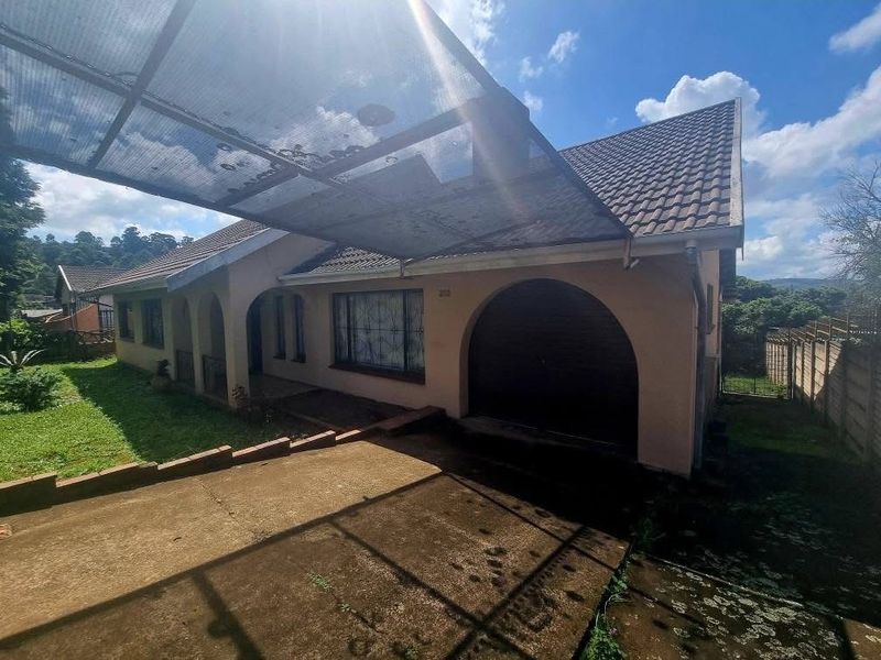 Much -loved family home of over 40 Years of cherished Memories!!! - Photo 6