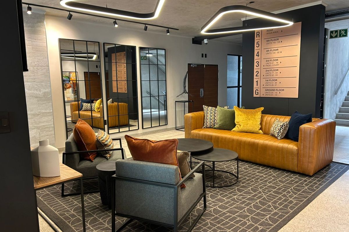 MODERN! Ground Floor Living | 2 Bed | 2 Bath in Brooklyn - Photo 5