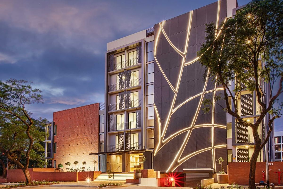 MODERN! Ground Floor Living | 2 Bed | 2 Bath in Brooklyn - Photo 2