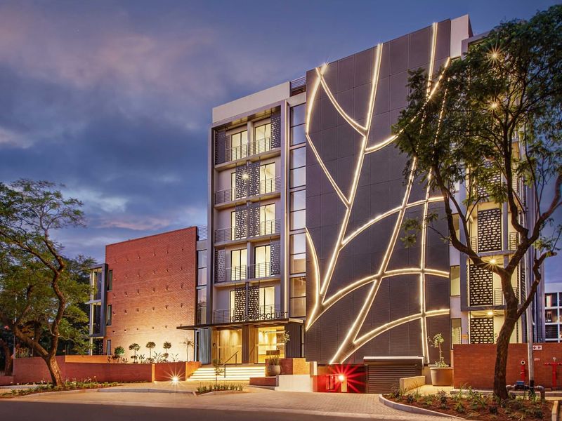 MODERN! Ground Floor Living | 2 Bed | 2 Bath in Brooklyn - Photo 2