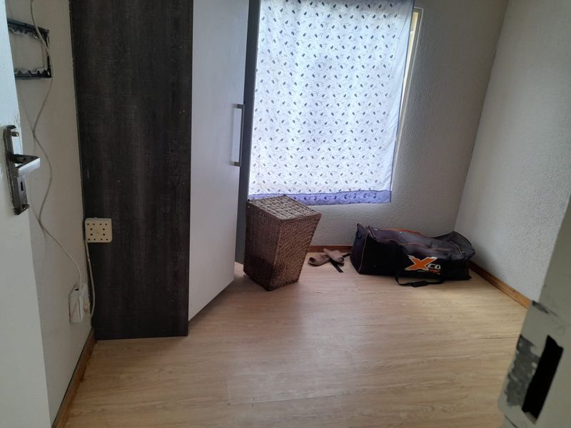 Danville 4 Bed Neat Family Home  - Photo 10