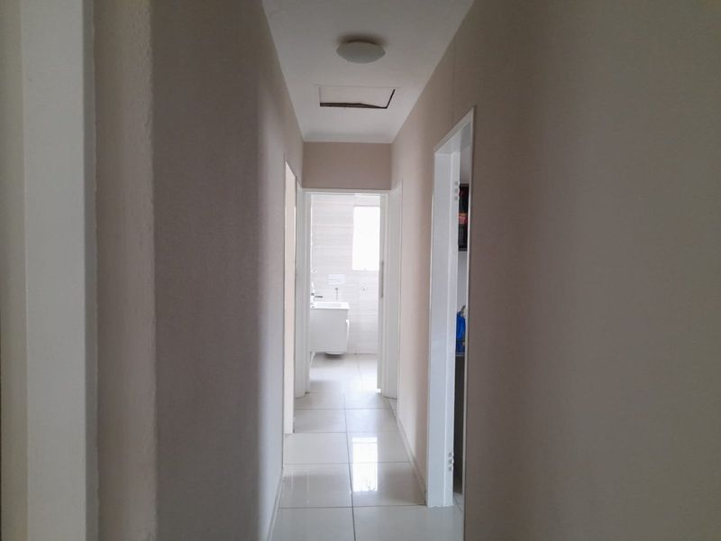 Danville 4 Bed Neat Family Home  - Photo 7