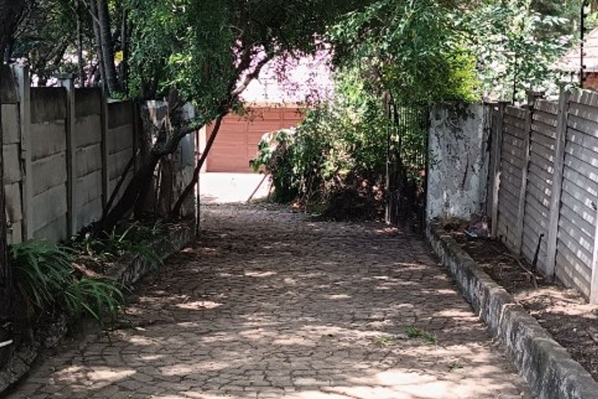 4-Bedroom Family Home / srand  alone – Vorna Valley – R1 500 000 - Photo 4