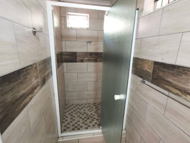 Big on Space & Value in prime area with an outbuilding  - Photo 8