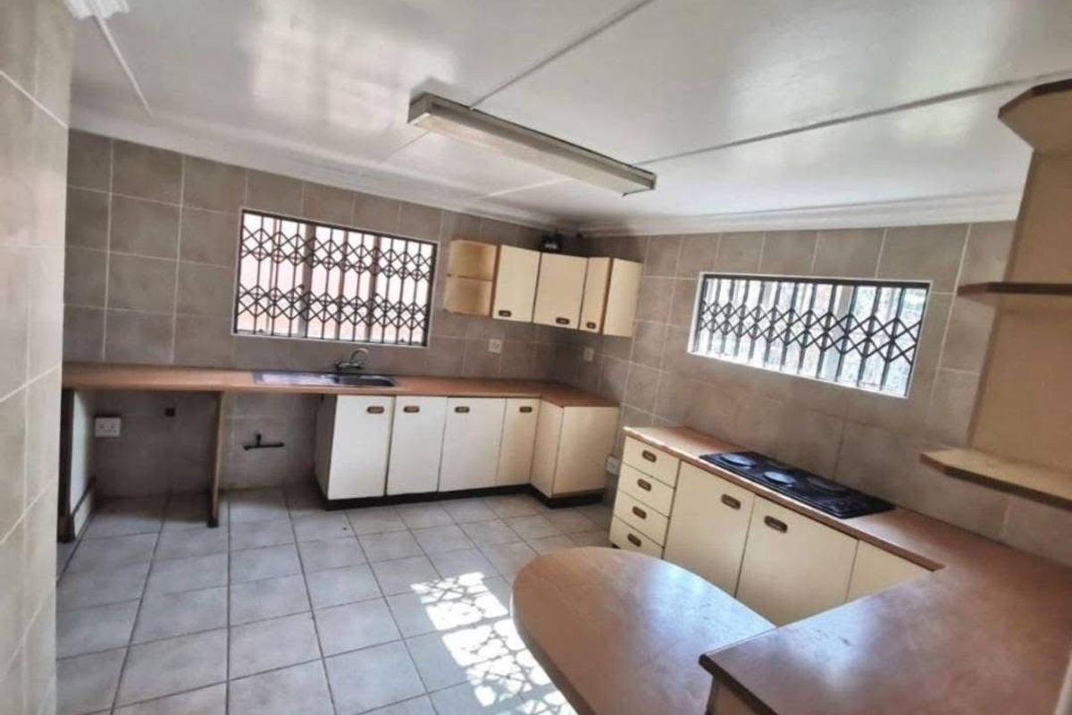 Big on Space & Value in prime area with an outbuilding  - Photo 3