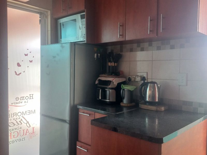 Beautiful 2 bedroom family home, Close to all amenities. - Photo 4