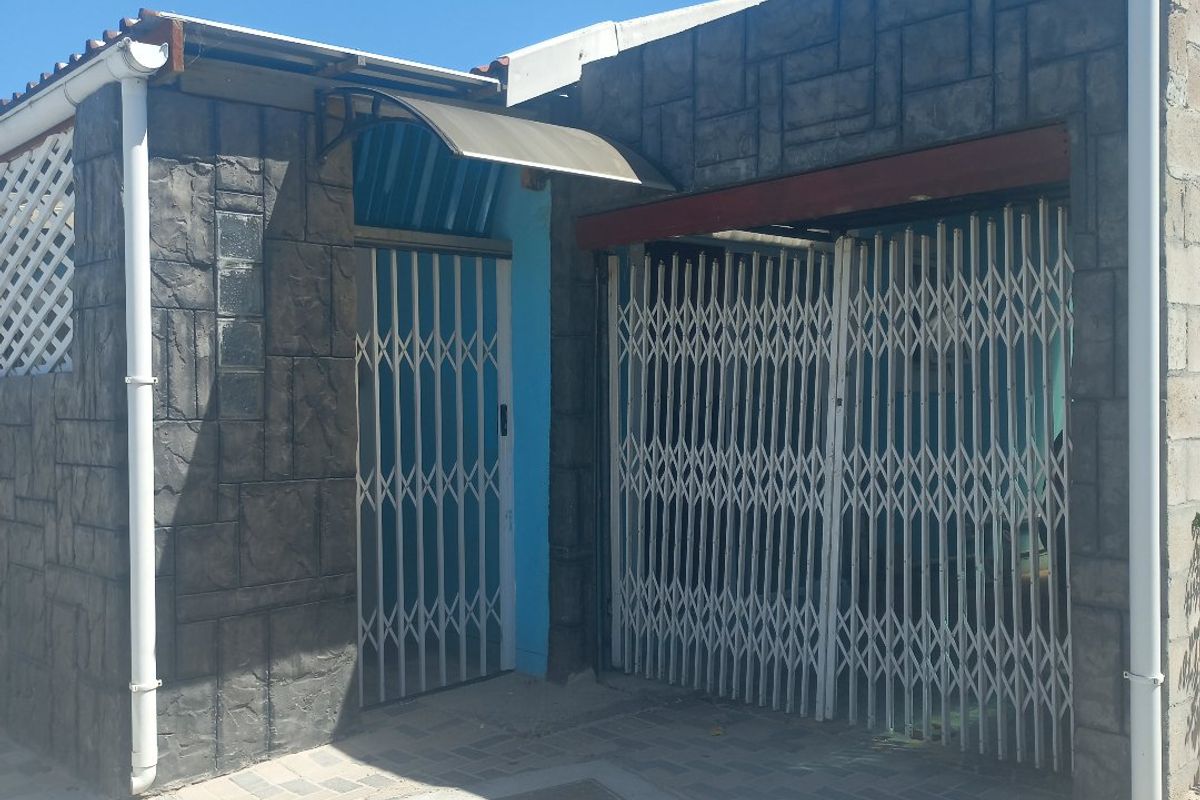 Beautiful 2 bedroom family home, Close to all amenities. - Photo 2