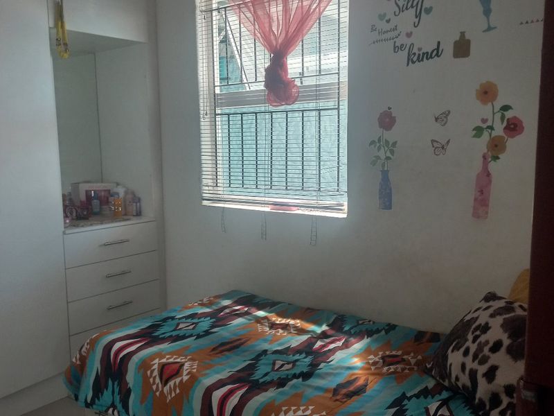 Beautiful 2 bedroom family home, Close to all amenities. - Photo 9