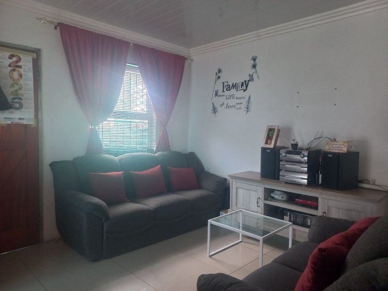 Beautiful 2 bedroom family home, Close to all amenities. - Photo 7