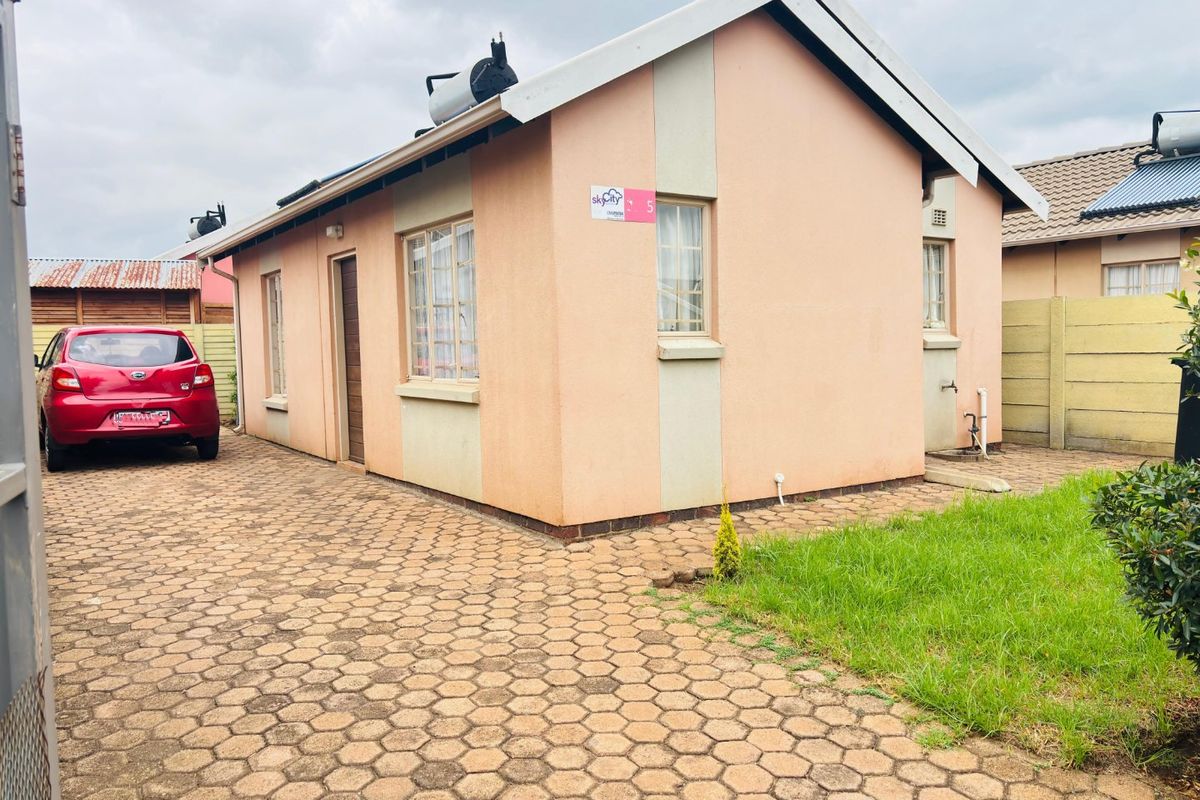 Discover Your Sky City Sanctuary: Affordable 2-Bedroom Gem Awaits! - Photo 2