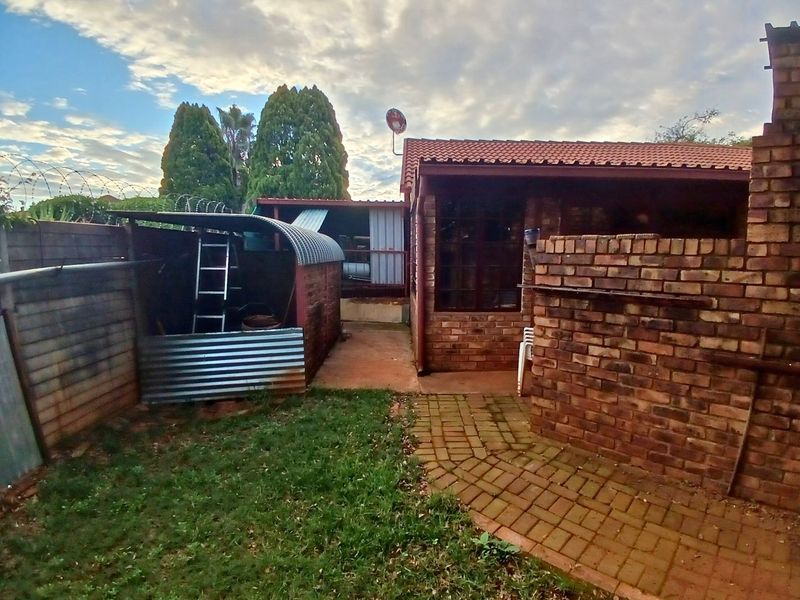 Modern 3-Bedroom Family Home For Sale – Chantelle - Photo 4