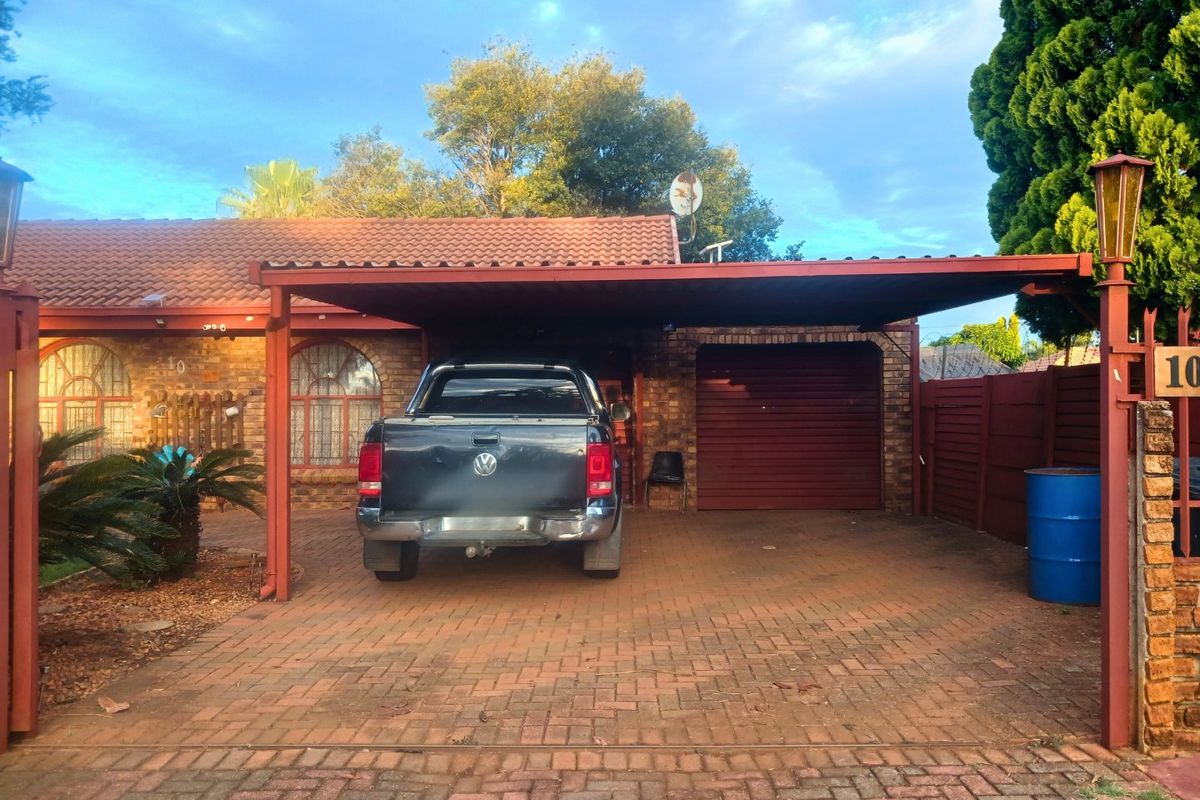 Modern 3-Bedroom Family Home For Sale – Chantelle - Photo 2