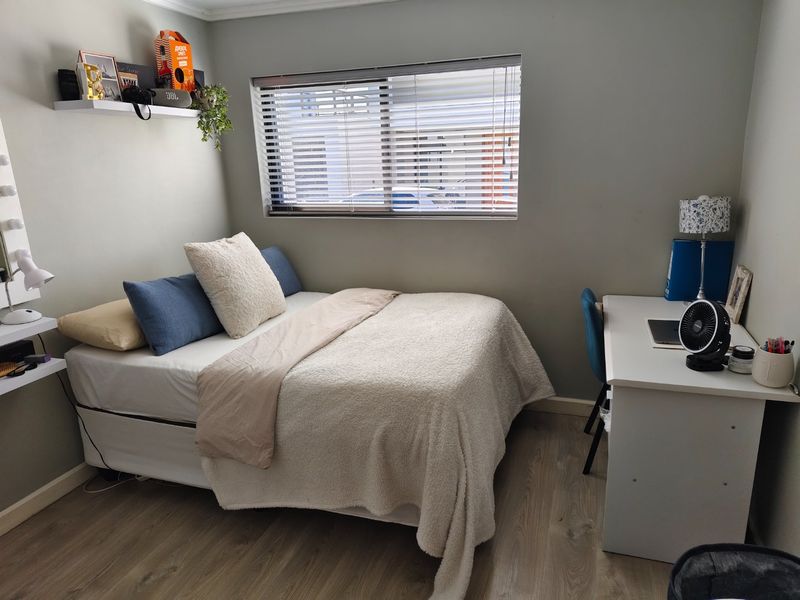 Modern three bedroom at the La Petite boutique gated estate close to prominent schools in Wellington  - Photo 10