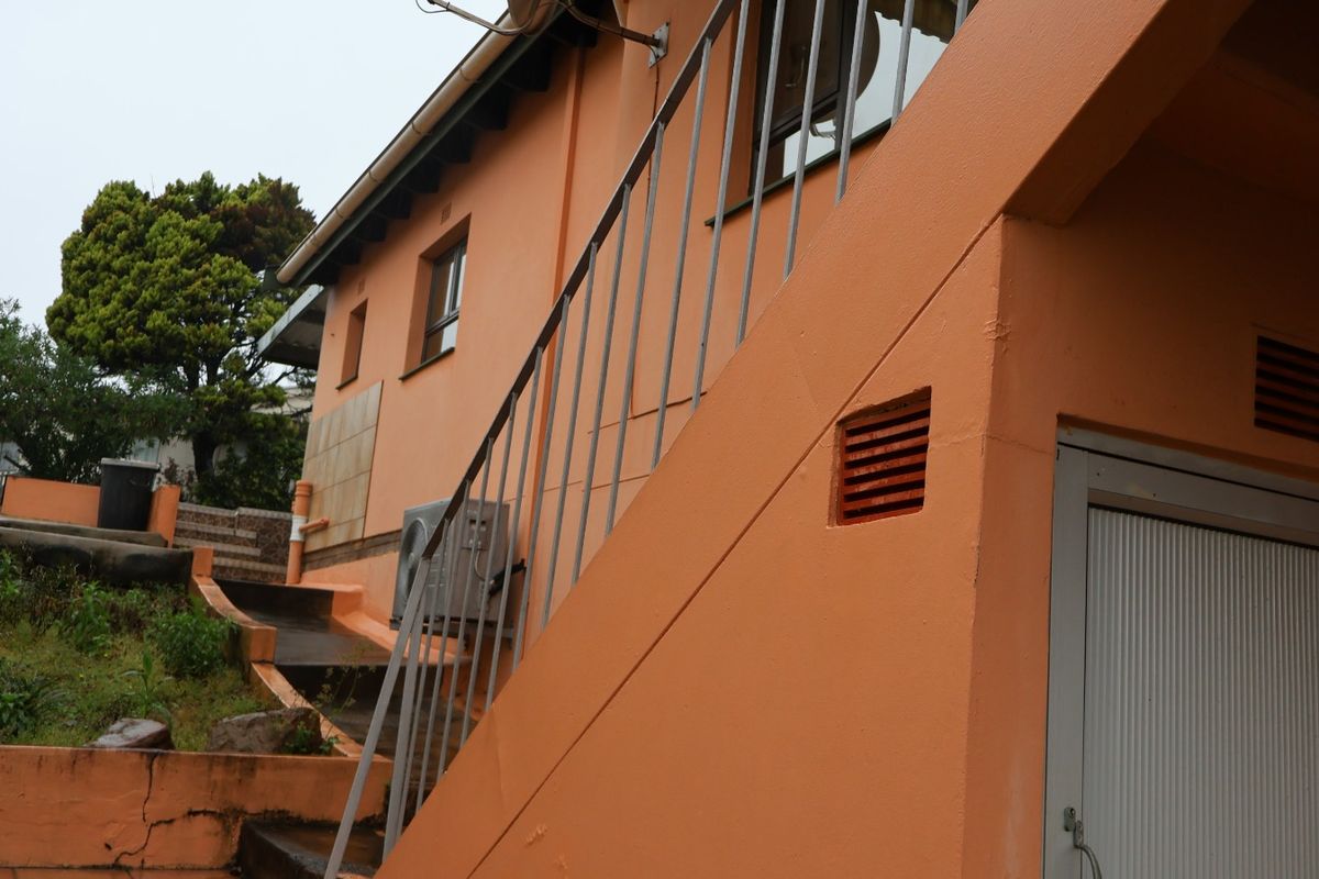 TWO BEDROOM FULLY FURNISHED APARTMENT TO RENT IN HIBBERDENE - Photo 5