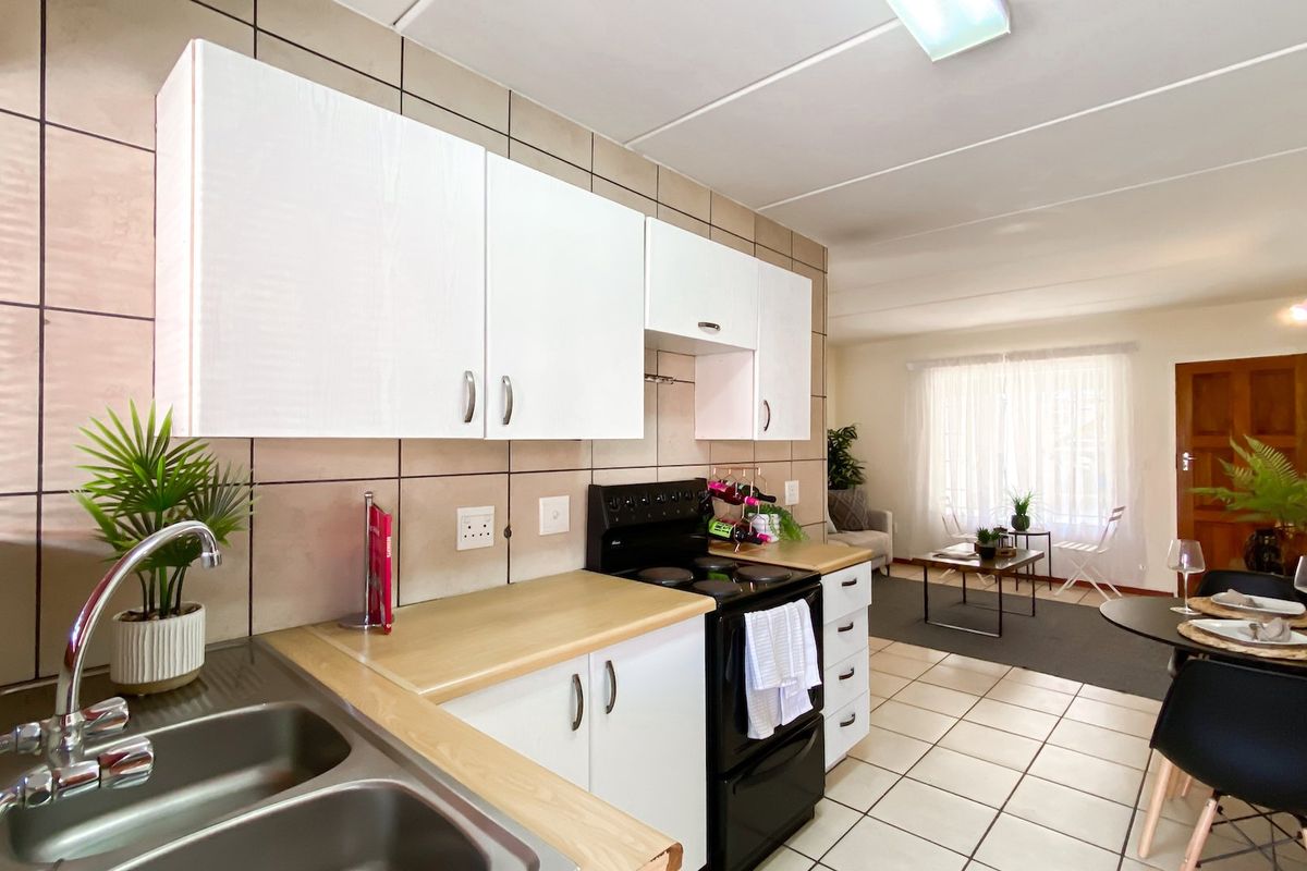 New Development ,comet– All Costs Included - Photo 4