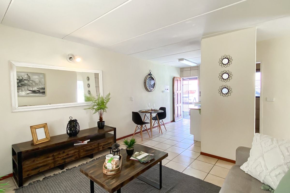 New Development ,comet– All Costs Included - Photo 3