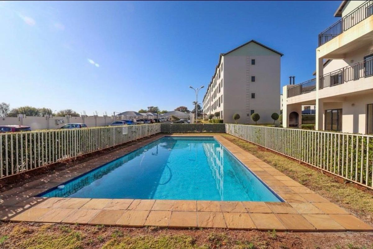 Modern 2-Bedroom Apartment for Sale in West End, Carlswald - Photo 2