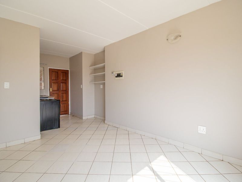 Goldfields Complex – Modern 2-Bedroom Apartments in Protea Glen - Photo 5