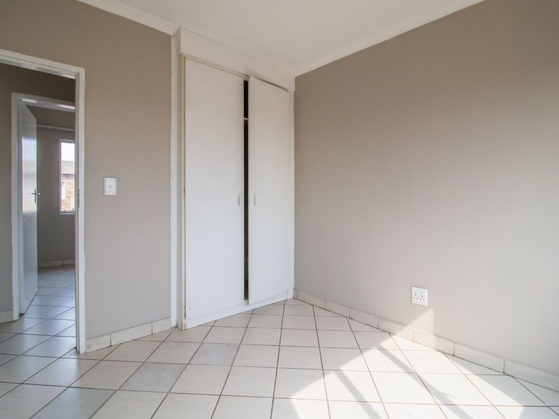 Goldfields Complex – Modern 2-Bedroom Apartments in Protea Glen - Photo 10