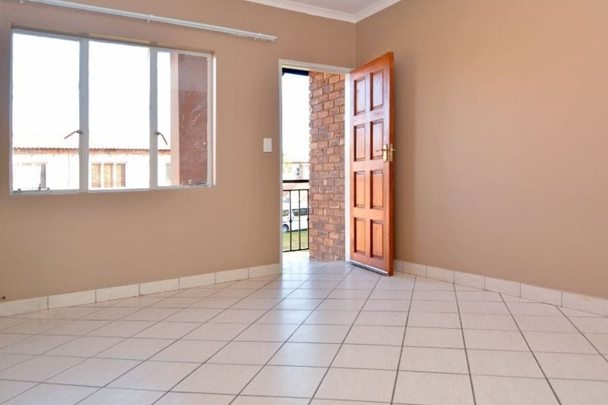 Goldfields Complex – Modern 2-Bedroom Apartments in Protea Glen - Photo 5