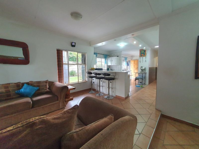 4 BED HOUSE PLUS FLAT FOR SALE  - Photo 6