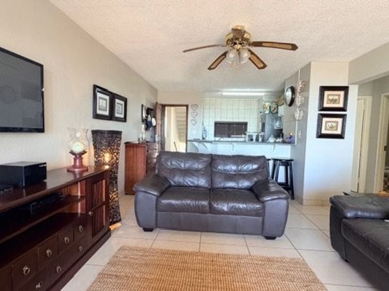 Coastal Living At Its Best – Laguna La Crete Uvongo - Photo 8