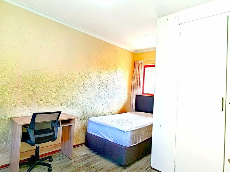 0 Bed Apartment in Westdene for Rent - Photo 8