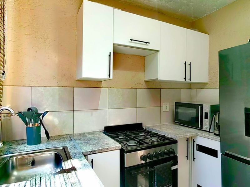0 Bed Apartment in Westdene for Rent - Photo 5