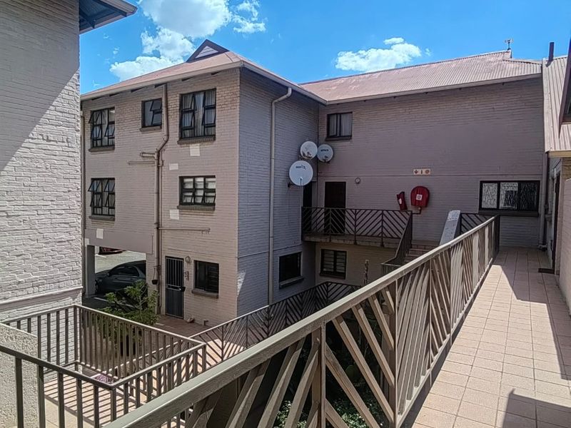 0 Bed Apartment in Westdene for Rent - Photo 2