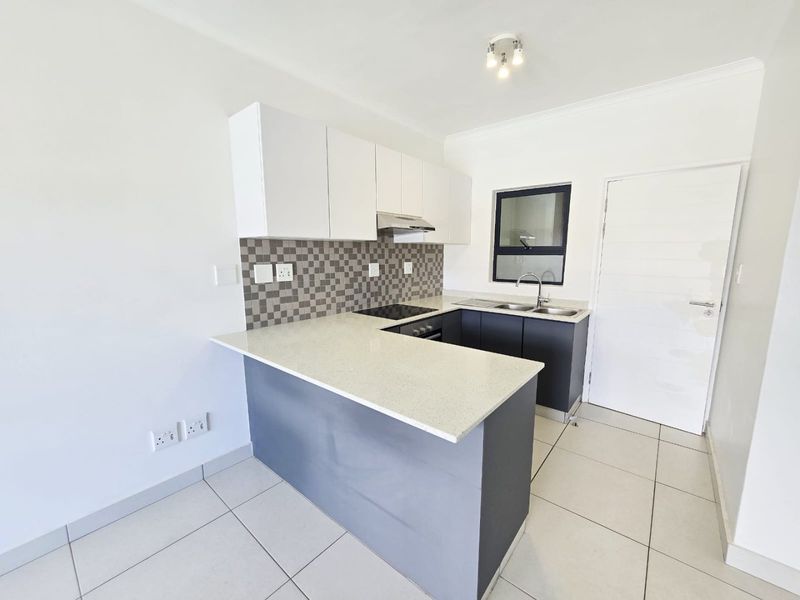 Urban Comfort in the Heart of Umhlanga - Photo 4