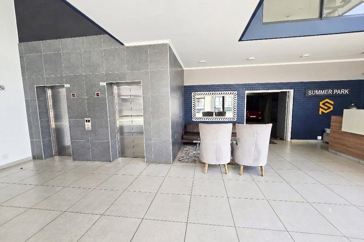 Urban Comfort in the Heart of Umhlanga - Photo 2