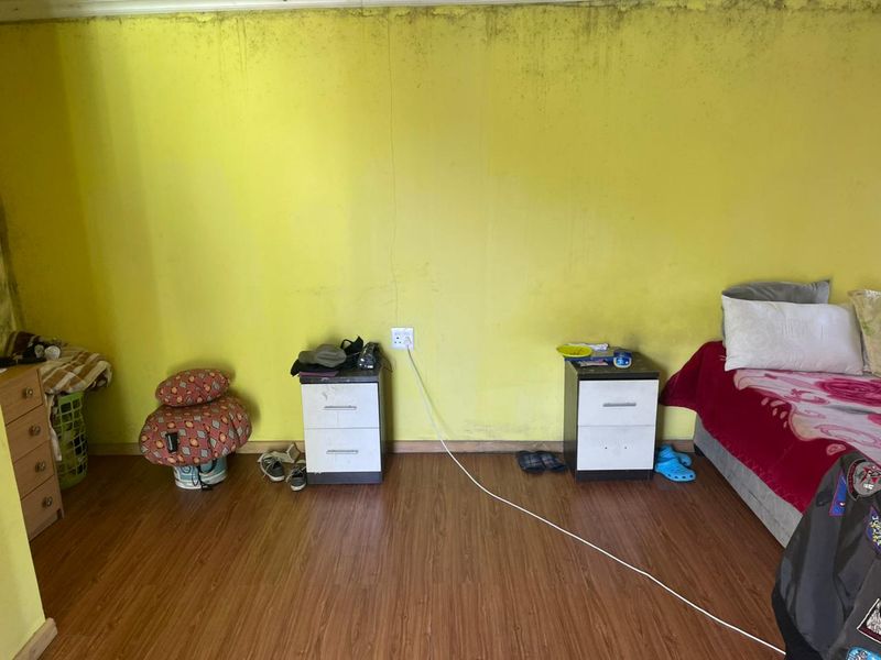 Medium-Large Family House - Photo 7