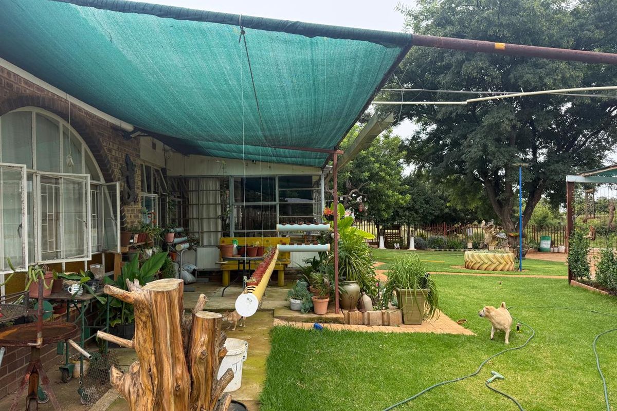 Charming Country Living Opportunity in Hartbeesfontein - Photo 4