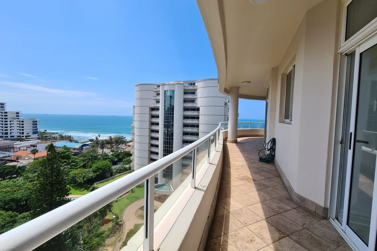 To rent in Umhlanga, Luxury 3 bedroom apartment with a bird's eye view. - Photo 2