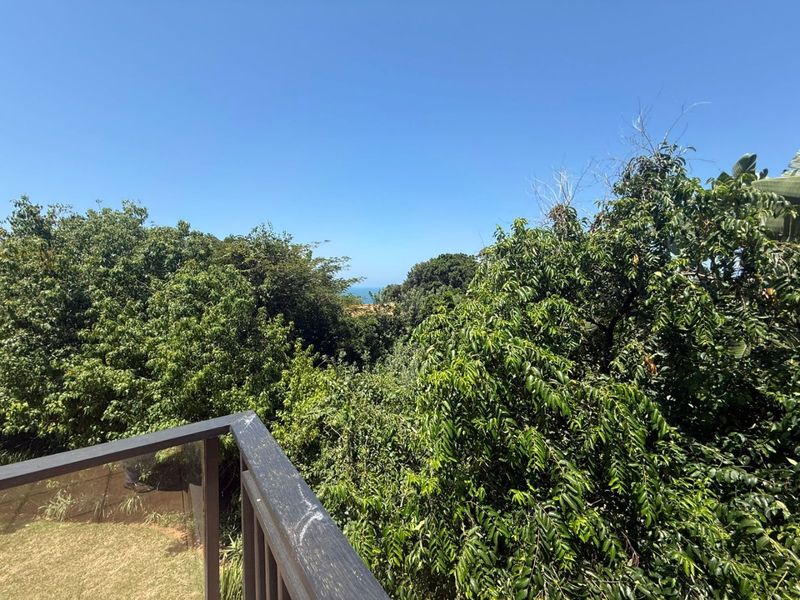 To let in Zimbali, 3 bedroom townhouse with beautiful views. - Photo 5